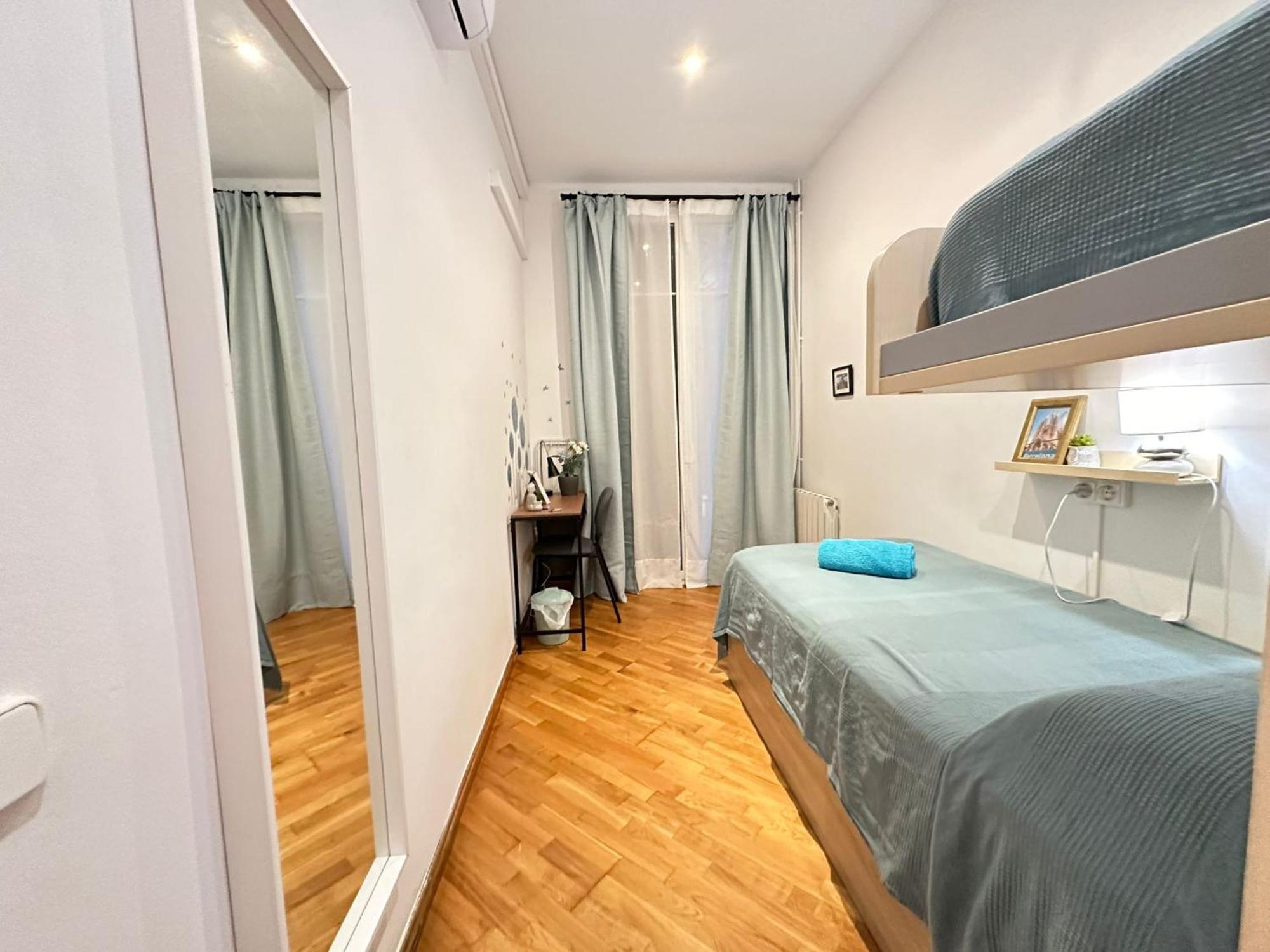 Alojamiento Calabria Barcelona Exteriör bild